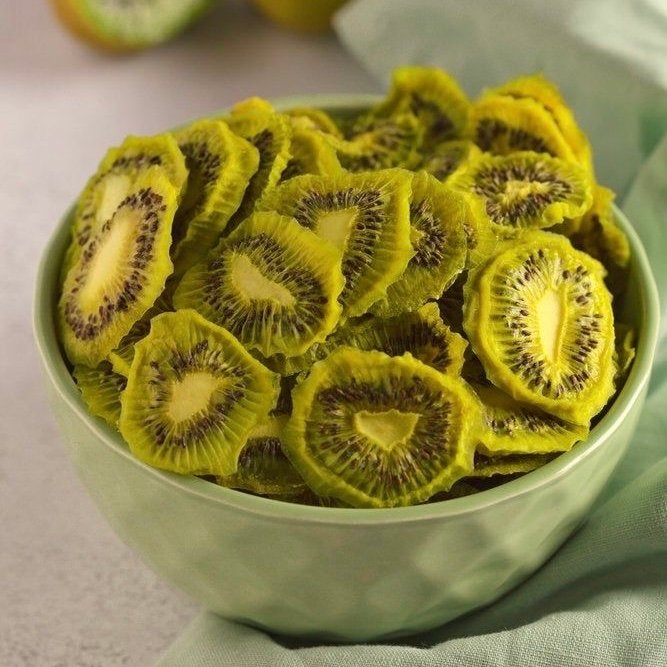 Premium Dried Kiwi Slices – Naturally Sweet & Tangy Tropical Exotic Dry Fruit